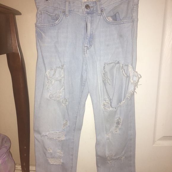 ripped boyfriend jeans - Picture 1 of 4